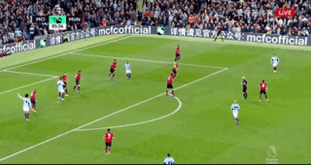 [欧冠]特奥假摔红牌 10人米兰1-2费耶诺德遭淘汰