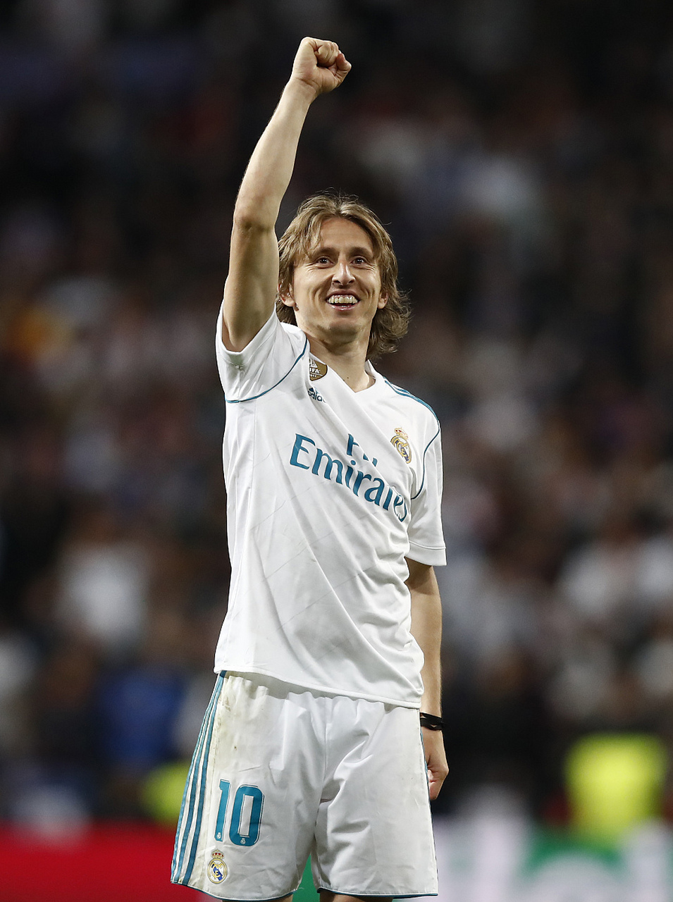 快船中锋变射手轰9记三分，创库里、詹姆斯以来第3人壮举